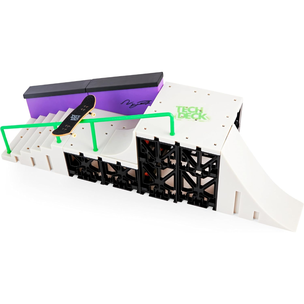 Tech Deck Skatepark Fingerboard Playset